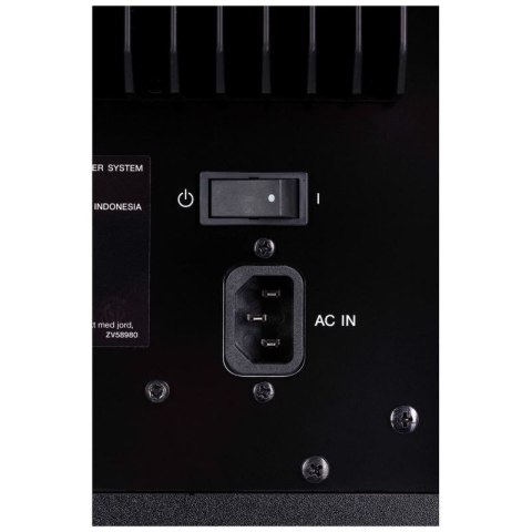 Yamaha HS8S - Aktywny 8-calowy subwoofer z systemem Bass Reflex Yamaha