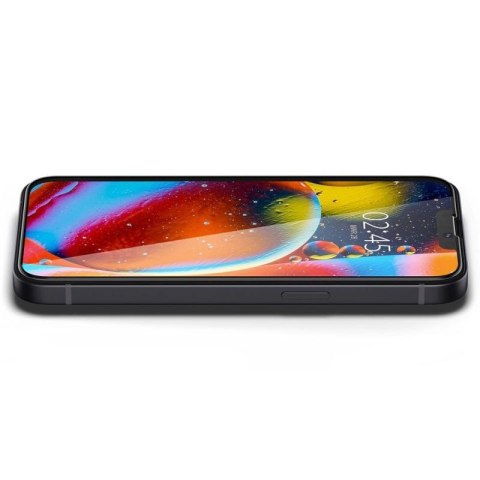 Szkło hartowane Spigen Glass FC na iPhone 13 / 13 Pro / 14 / 16e / 17e - czarne Spigen