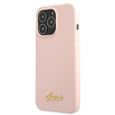 Etui Guess Silicone Script Gold Logo MagSafe na iPhone 13 Pro / iPhone 13 - jasnoróżowe Guess