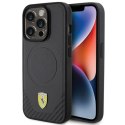 Etui Ferrari Carbon Metal Logo MagSafe na iPhone 15 Pro - czarne Ferrari