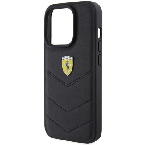 Etui Ferrari Quilted Metal Logo na iPhone 15 Pro - czarne Ferrari