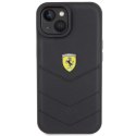 Etui Ferrari Quilted Metal Logo na iPhone 15 - czarne Ferrari