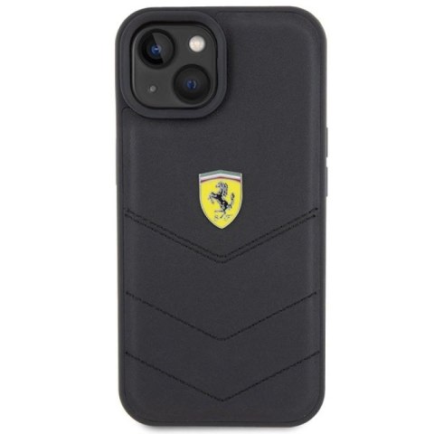 Etui Ferrari Quilted Metal Logo na iPhone 15 - czarne Ferrari