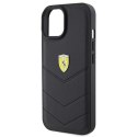 Etui Ferrari Quilted Metal Logo na iPhone 15 - czarne Ferrari