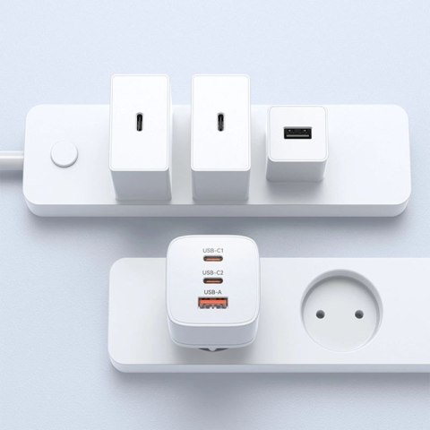 Ładowarka sieciowa GaN Wozinsky CGWCW 65W USB-A / 2 x USB-C - biała Wozinsky
