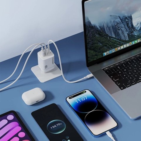 Ładowarka sieciowa GaN Wozinsky CGWCW 65W USB-A / 2 x USB-C - biała Wozinsky