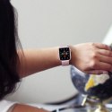 Pasek Tech-Protect MilaneseBand na Apple Watch 4 / 5 / 6 / 7 / 8 / 9 / SE / Ultra 1 / 2 (42/44/45/49 mm) - beżowy Tech-Protect