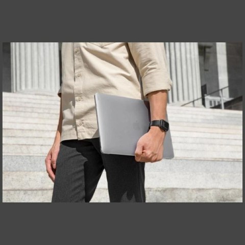 Etui UNIQ Vero do MacBook Pro 14" M1-M4 (2021-2024) - przezroczyste UNIQ