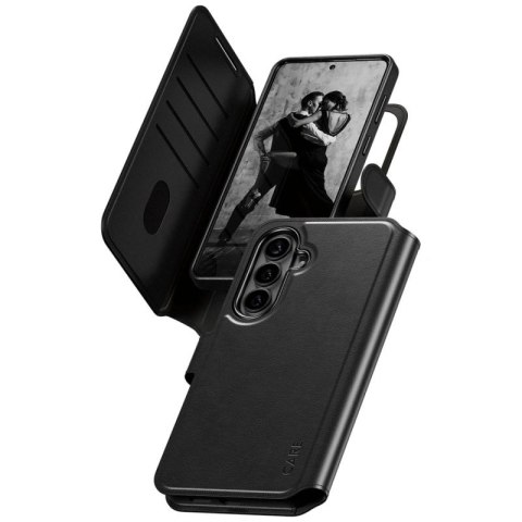 Etui CARE by PanzerGlass Tango 2w1 Wallet na Samsung Galaxy S26+ - czarne PanzerGlass