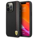 Etui Ferrari On Track Carbon Stripe na iPhone 13 / 13 Pro - czarne Ferrari