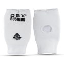 Napięstniki do karate białe DBX-KM White DBX Bushido DBX Bushido