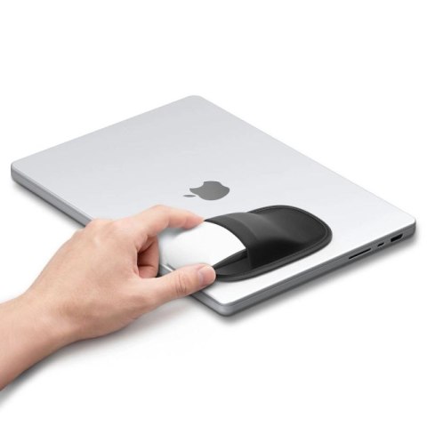 Etui Spigen LD220 Mouse Sleeve na myszkę - czarna Spigen
