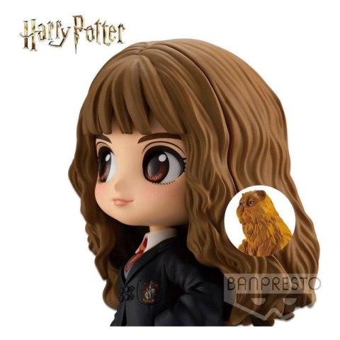 Q POSKET - HERMIONA GRANGER WITH COOKSHANKS BANDAI
