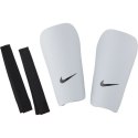 Ochraniacze piłkarskie Nike J Guard-CE SP2162 100 Nike