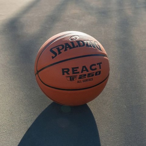 Piłka do koszykówki Spalding React TF-250 76802Z Spalding