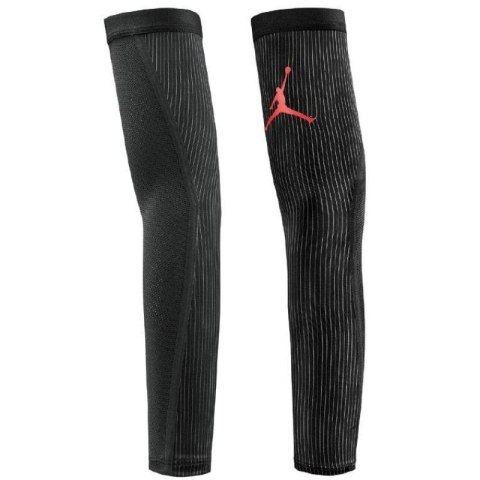 JORDAN LEGEND SLEEVES Nike