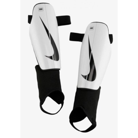 Ochraniacze piłkarskie Nike Charge DX4608-100 Nike