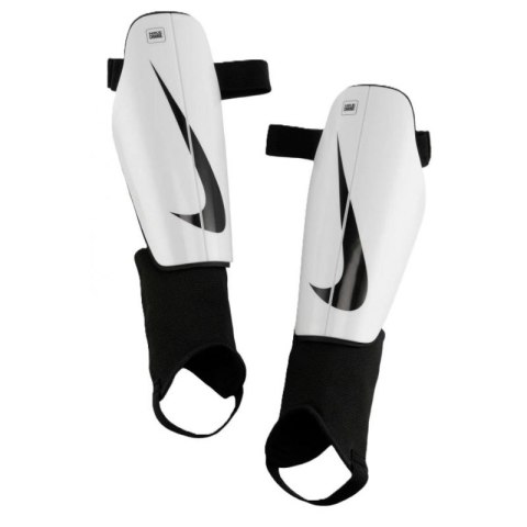 Ochraniacze piłkarskie Nike Charge DX4608-100 Nike