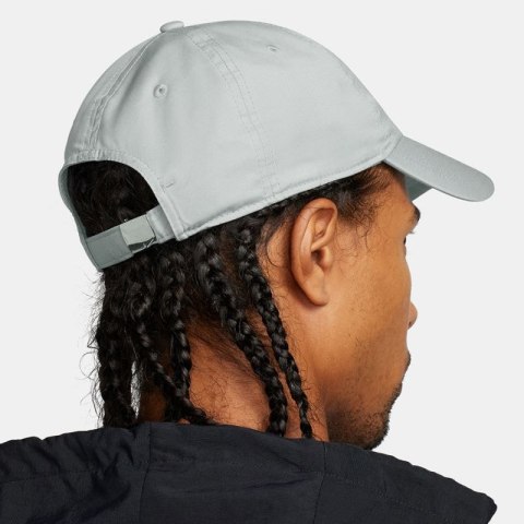 Czapka z daszkiem Nike DF Club Cap FB5372-077 Nike