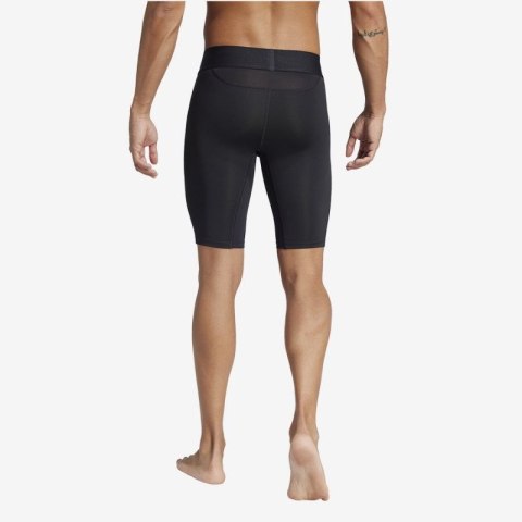 Spodenki adidas TechFit M JP1477 Adidas