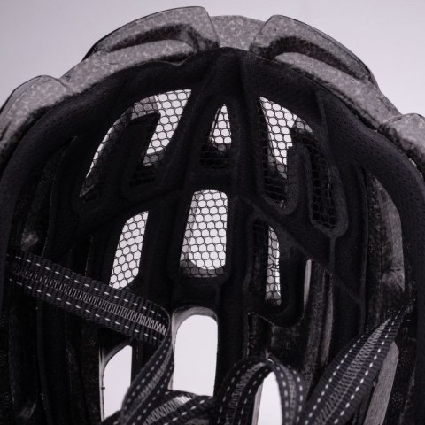 Kask PELETON Radvik