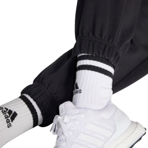 Spodnie adidas Essentials Linear French Terry Cuffed W JC5948 Adidas