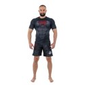 Koszulka kompresyjna "Snake" typu Rashguard powstała z materiału DBX MORE DRY M DBX Bushido