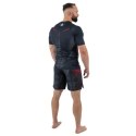 Koszulka kompresyjna "Snake" typu Rashguard powstała z materiału DBX MORE DRY M DBX Bushido