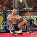 Ochraniacze na piszczele M - Phantom Red DBX Bushido