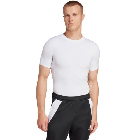 Koszulka męska adidas Techfit Short Sleeve Tee biała JP4675 Adidas
