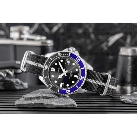 Zegarek Męski CASIO MDV-10C-1A2VEF + BOX CASIO